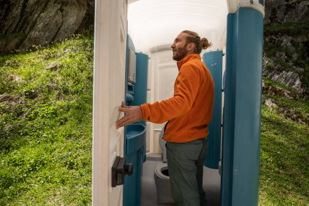 Best Portable bathroom rental  in Hernando, FL